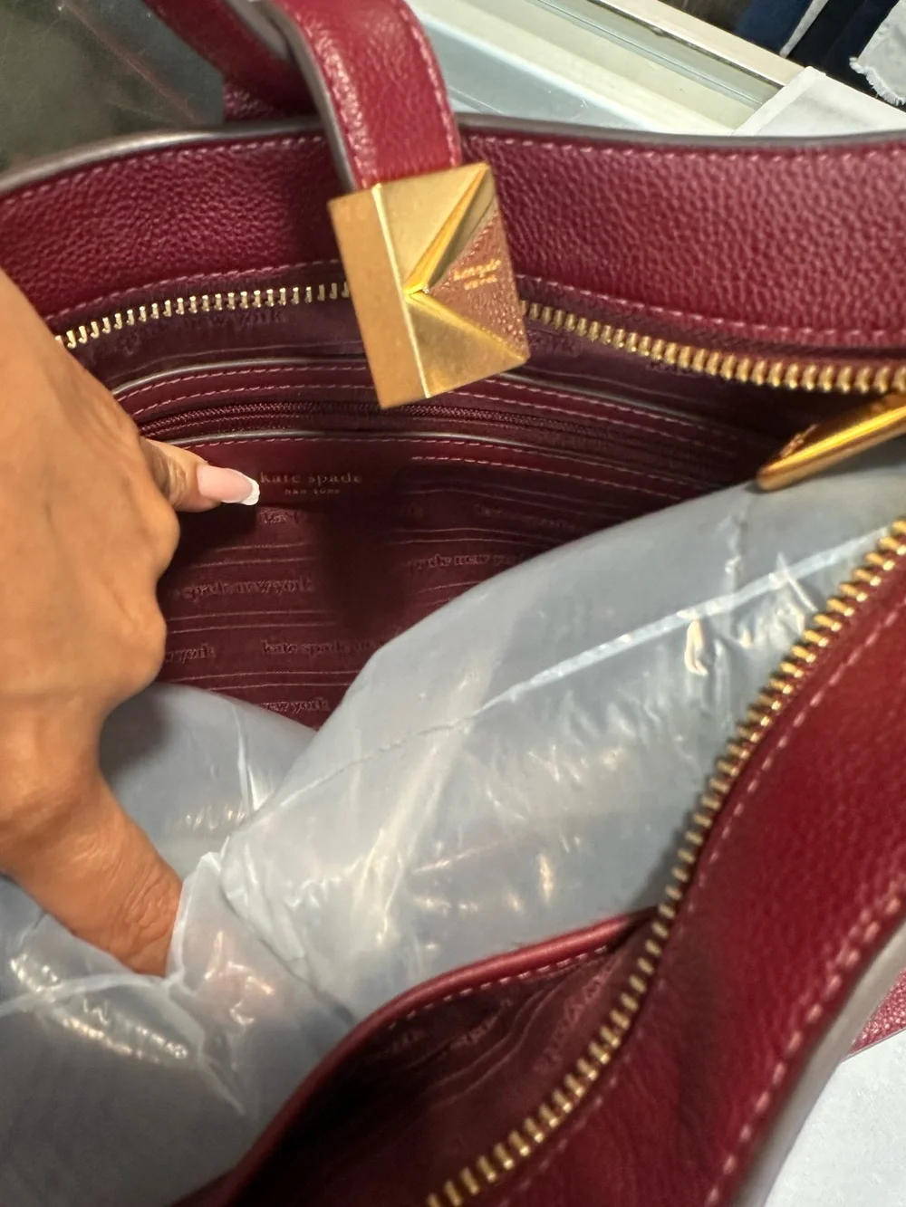 kate spade new york Deco Pebbled Leather & Suede Hobo Bag. New no tag. Color win